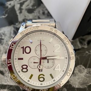 Nixon 51 30 polish silver